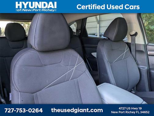 2024 Hyundai TUCSON SE