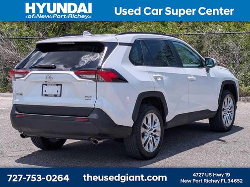 Wind Chill Pearl 2023 Toyota RAV4 XLE Premium