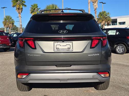 2026 Hyundai TUCSON Hybrid SEL