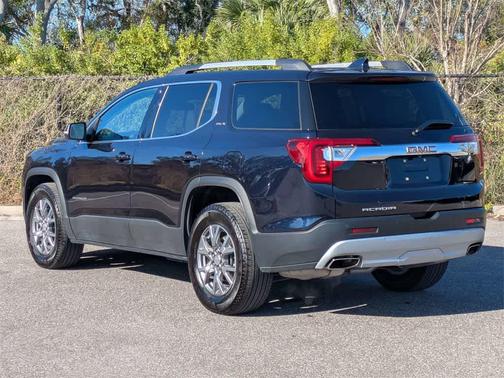 2022 GMC Acadia FWD SLT