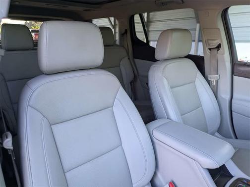 2022 GMC Acadia FWD SLT