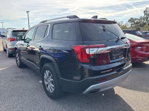 2022 GMC Acadia FWD SLT