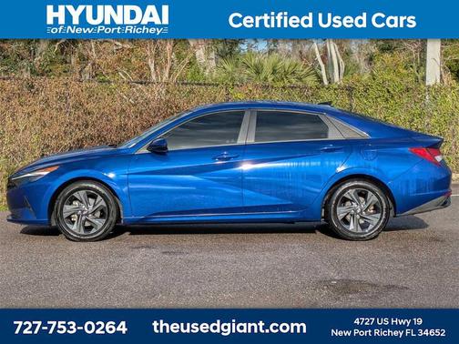 2023 Hyundai ELANTRA SEL