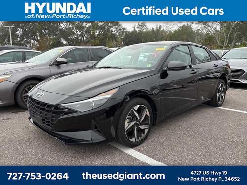 2023 Hyundai ELANTRA SEL