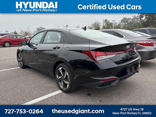 2023 Hyundai ELANTRA SEL