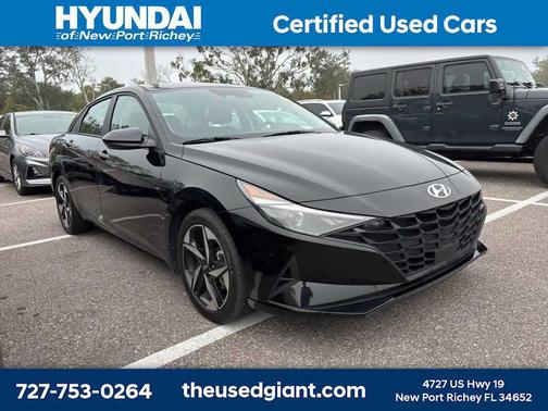 2023 Hyundai ELANTRA SEL