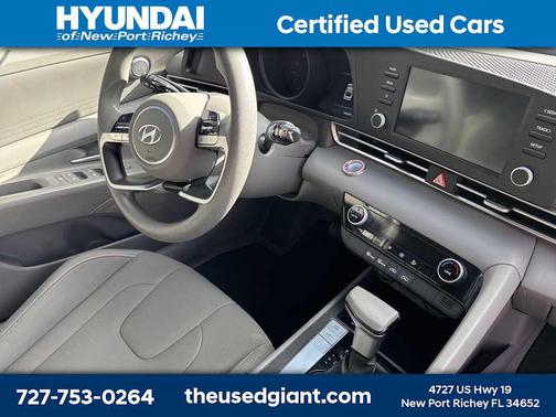 2023 Hyundai ELANTRA SEL