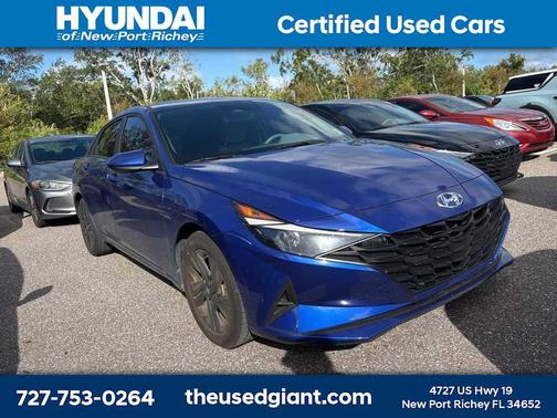 2023 Hyundai ELANTRA SEL