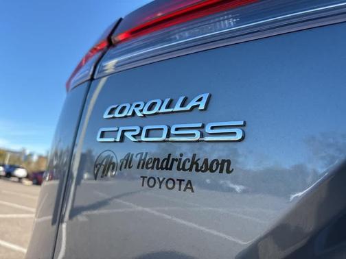 2023 Toyota Corolla Cross XLE