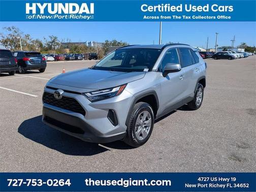 2025 Toyota RAV4 XLE