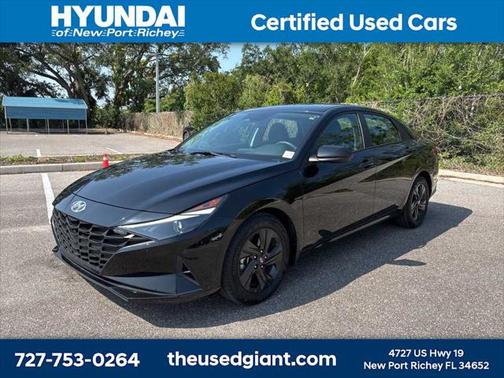 2023 Hyundai ELANTRA SEL