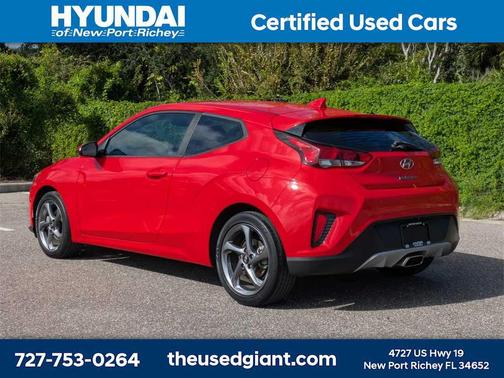 2019 Hyundai Veloster 2