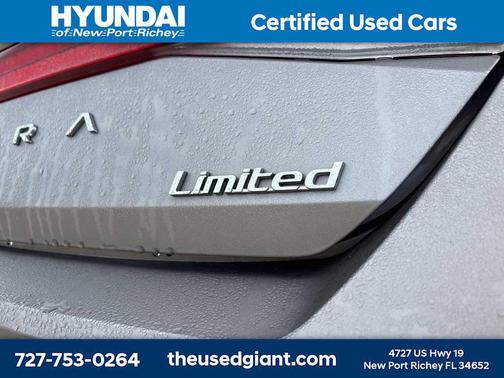 2023 Hyundai ELANTRA Limited