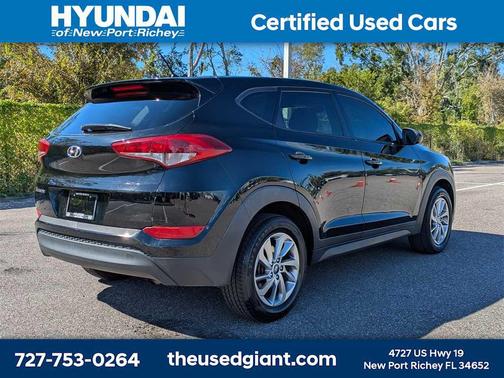 2018 Hyundai TUCSON SE