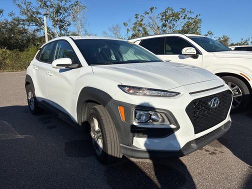 2021 Hyundai KONA SE