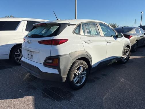 2021 Hyundai KONA SE