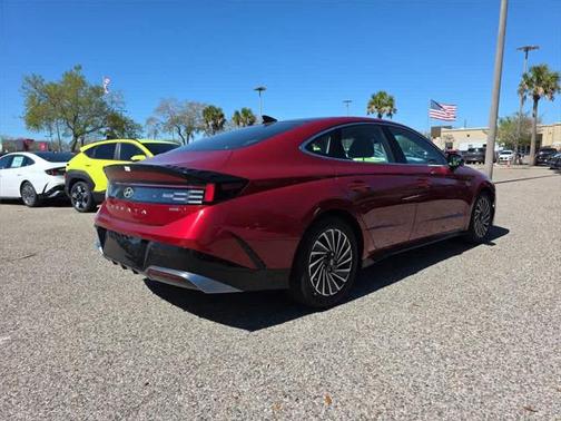 2025 Hyundai SONATA Hybrid Limited
