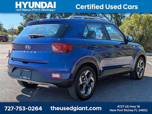 2023 Hyundai VENUE Limited
