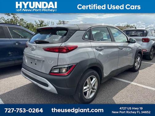 2022 Hyundai KONA SE