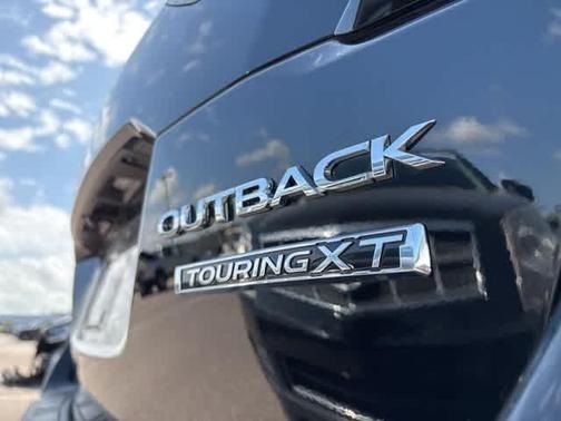 2024 Subaru Outback Touring XT
