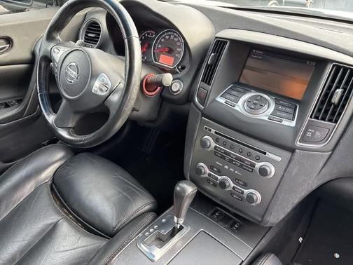 2010 Nissan Maxima SV