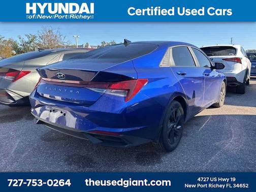 2023 Hyundai ELANTRA SEL