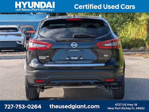 2021 Nissan Rogue Sport SV