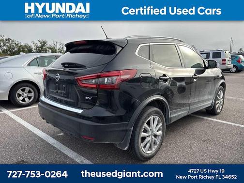 2021 Nissan Rogue Sport SV