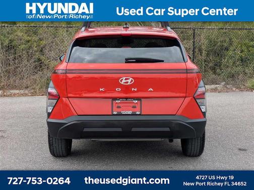 2024 Hyundai KONA SEL