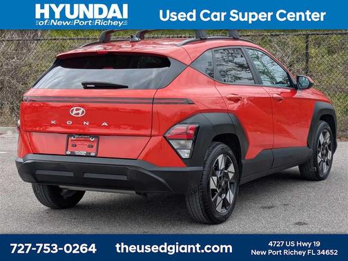2024 Hyundai KONA SEL