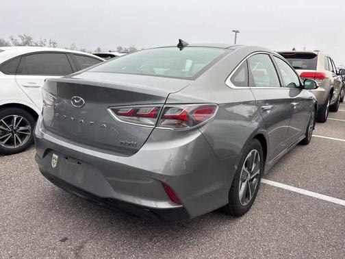 2018 Hyundai SONATA Hybrid Limited