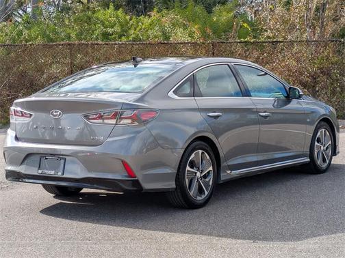 2018 Hyundai SONATA Hybrid Limited