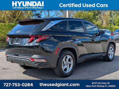 2024 Hyundai TUCSON SE