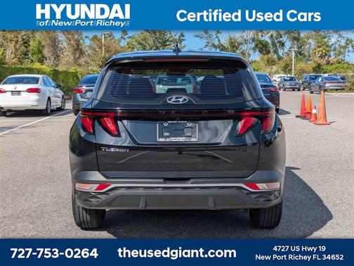 2024 Hyundai TUCSON SE