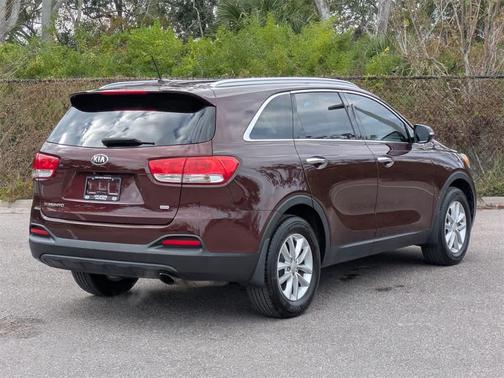 2017 Kia Sorento LX