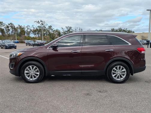 2017 Kia Sorento LX
