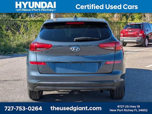 2021 Hyundai TUCSON SE