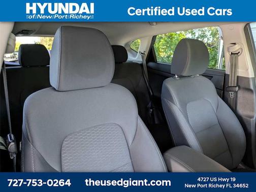 2021 Hyundai TUCSON SE