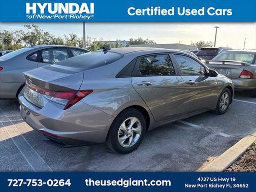 2023 Hyundai ELANTRA SE