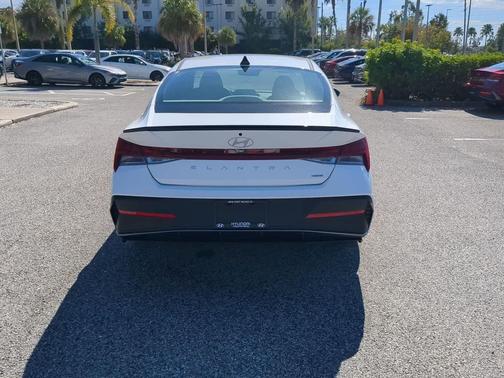 2026 Hyundai ELANTRA HEV SEL Sport