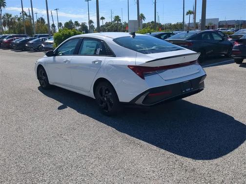 2026 Hyundai ELANTRA HEV SEL Sport