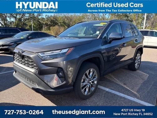 2022 Toyota RAV4 XLE Premium