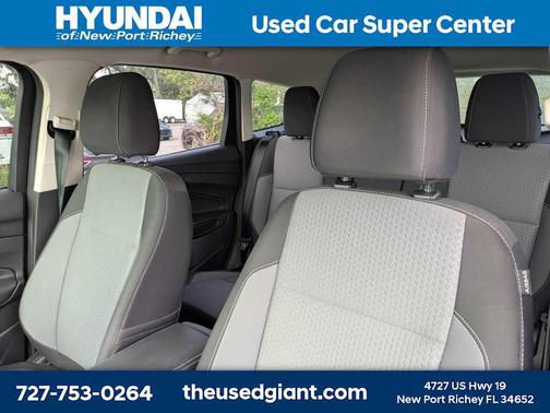 Magnetic Metallic 2017 Ford Escape SE