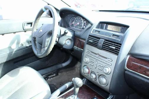2009 Mitsubishi Galant Base
