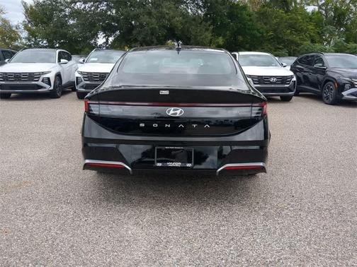 2026 Hyundai SONATA SEL