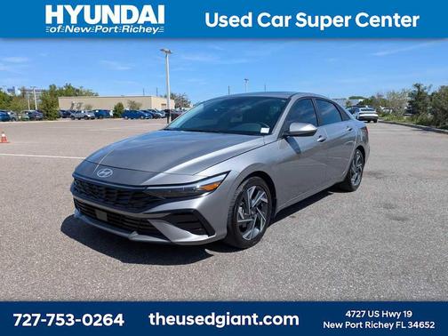 2024 Hyundai ELANTRA SEL