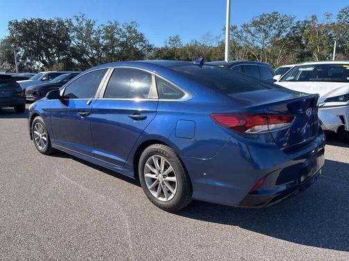 2018 Hyundai SONATA SE