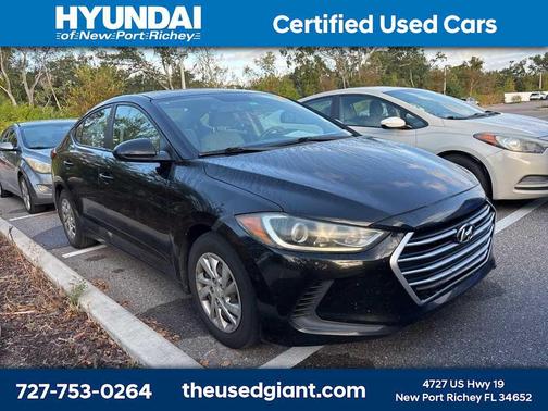 2017 Hyundai ELANTRA SE