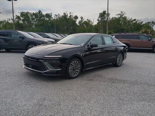 2025 Hyundai SONATA Hybrid Limited