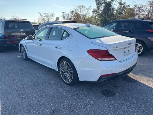2020 Genesis G70 2.0T RWD